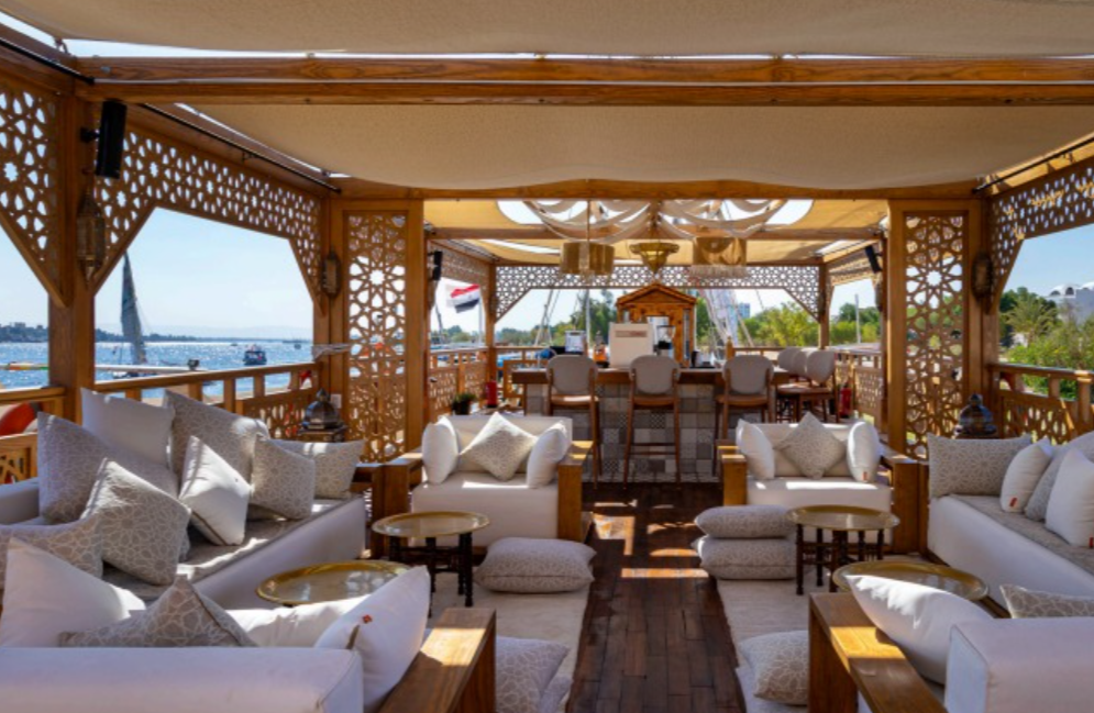 Sun deck lounge and bar