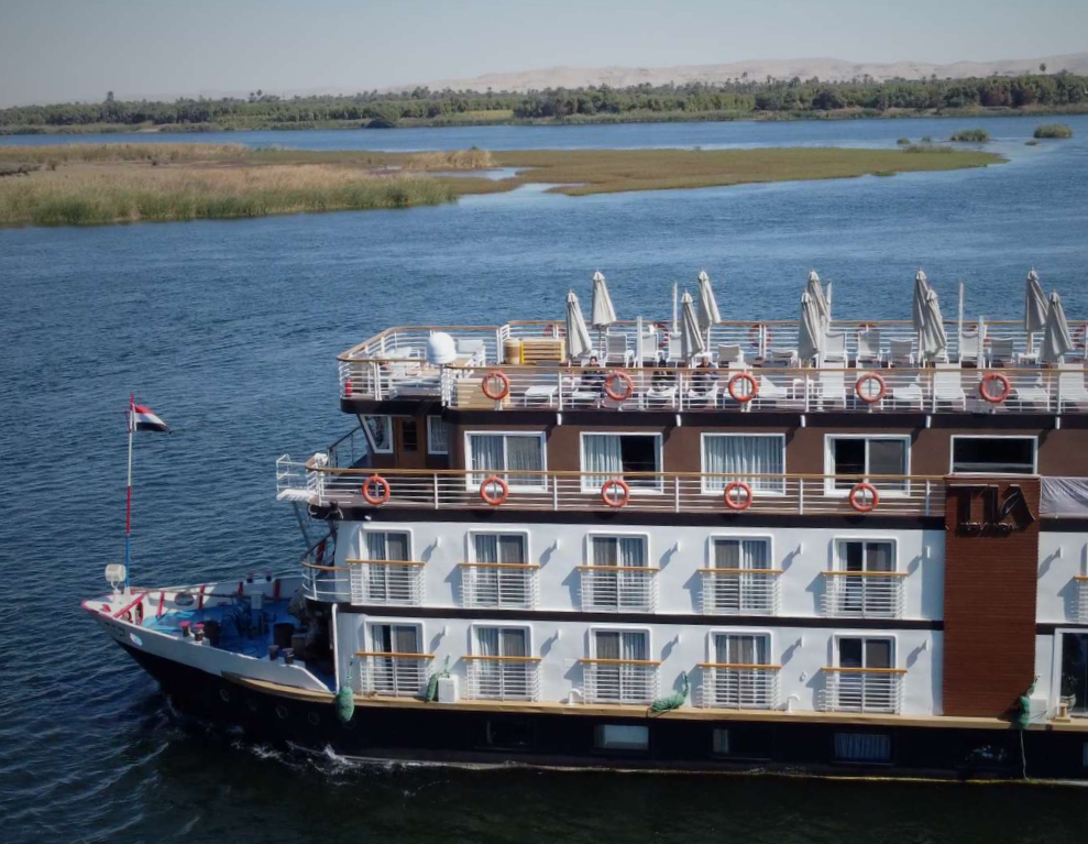 MS Tia exterior on the Nile